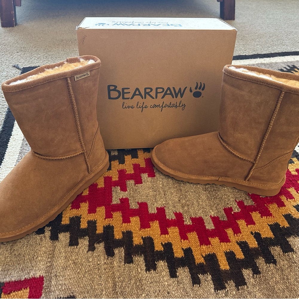 BearPaw Ugg Boots- size 9/10